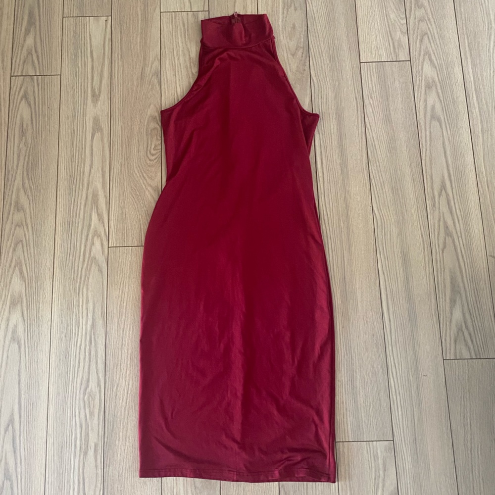 Burgundy sleeveless turtleneck dress